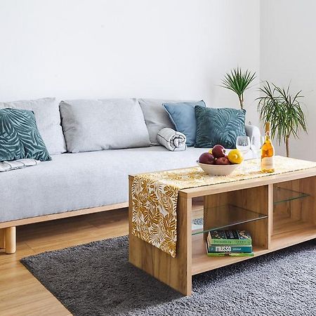 City And Thermal Apartman Γκιόρ Εξωτερικό φωτογραφία